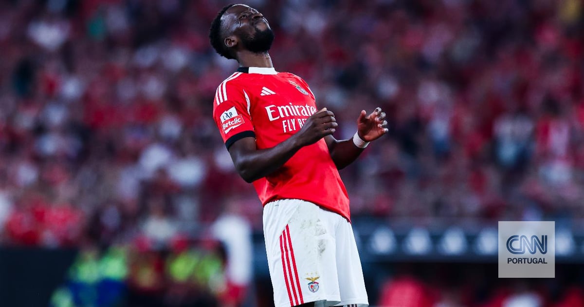 Benfica: Lukebakio sofre fratura no tornozelo e vai parar três meses
