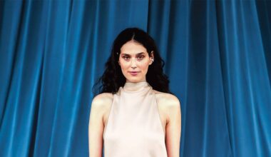 “Sobreviver após um trauma é a coisa mais estranha”: Eva Victor chega aos cinemas com “Sorry, Baby”