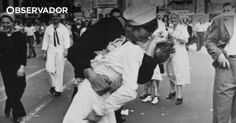 Primeiro beijo pode ter surgido há 21 milhões de anos – Observador