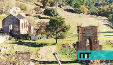 Nesta aldeia semi abandonada vivem menos de 10 pessoas e o acesso é feito por um túnel — NiT
