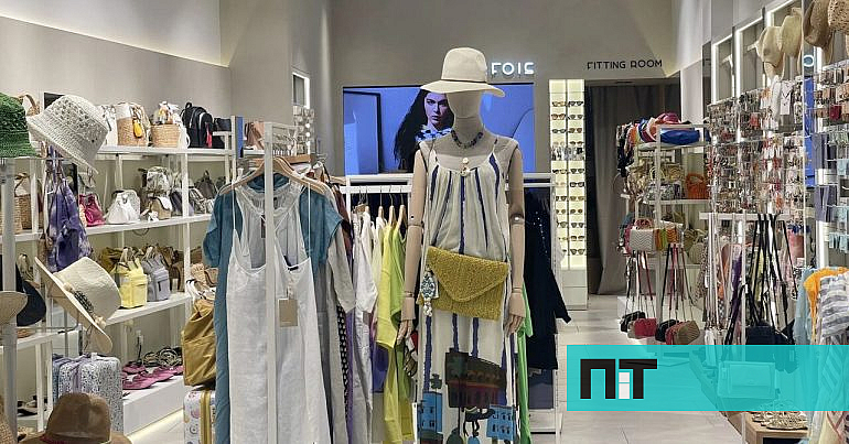 É impossível passar despercebida nos jantares de Natal com esta carteira da Parfois — NiT