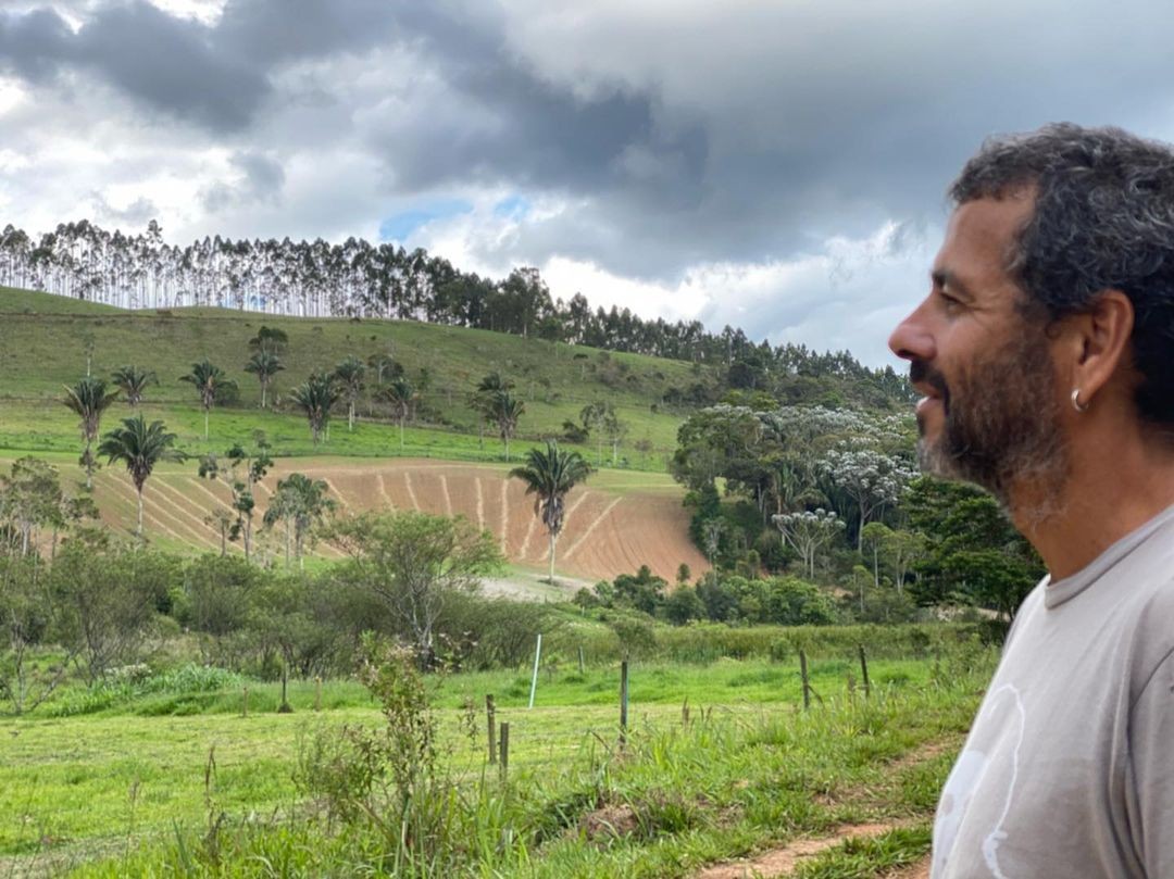 A propriedade do Vale das Palmeiras fica localizada em Teresópolis, na Região Serrana do Rio. São 200 hectares de terra para a prática da agricultura sustentável e orgânica — Foto: Reprodução/Redes sociais