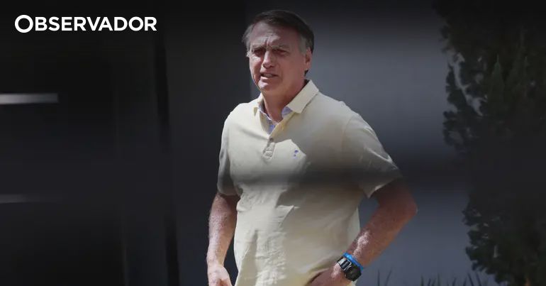 Bolsonaro preso por "elevado risco de fuga" – Observador