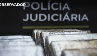 Barcos brasileiros com 7 toneladas de cocaína interceptados – Observador