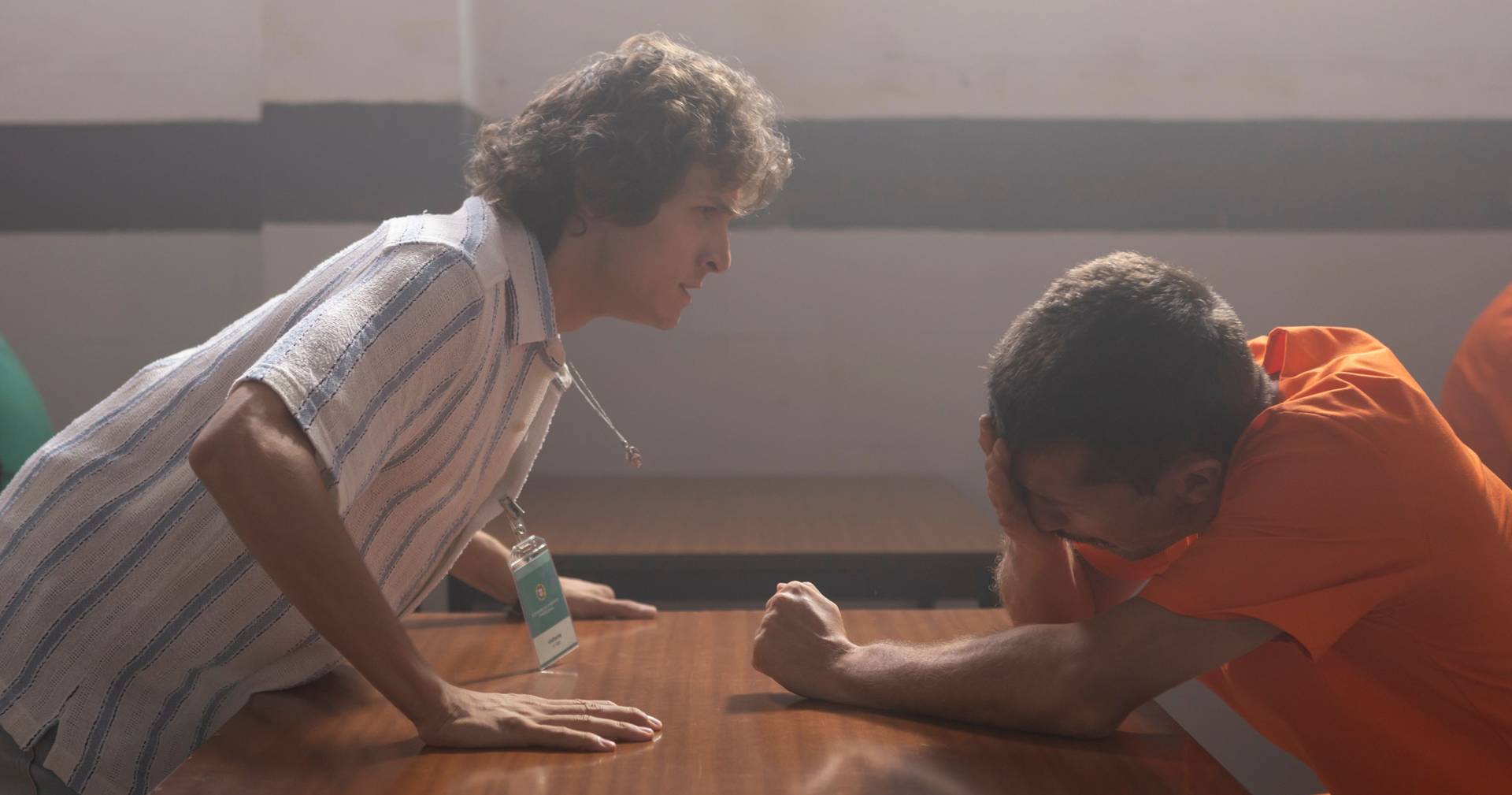 Vem aí: Afonso faz o impensável ao tio dentro da prisão