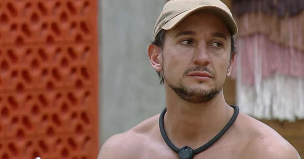 Peão expõe descoberta de traição e surpreende colegas com atitude