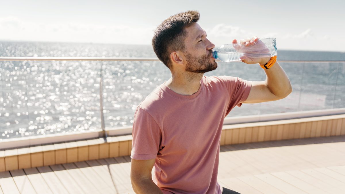cuidados essenciais com a saúde no verão
