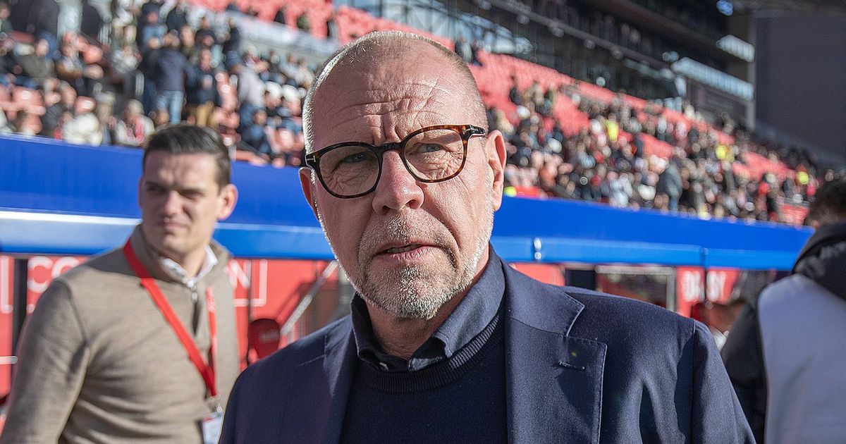 Treinador do Ajax avisado: «Com o Mourinho a treinador...»