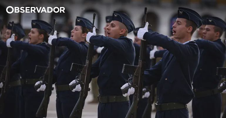 Fotogaleria. A parada militar do 25 de Novembro – Observador