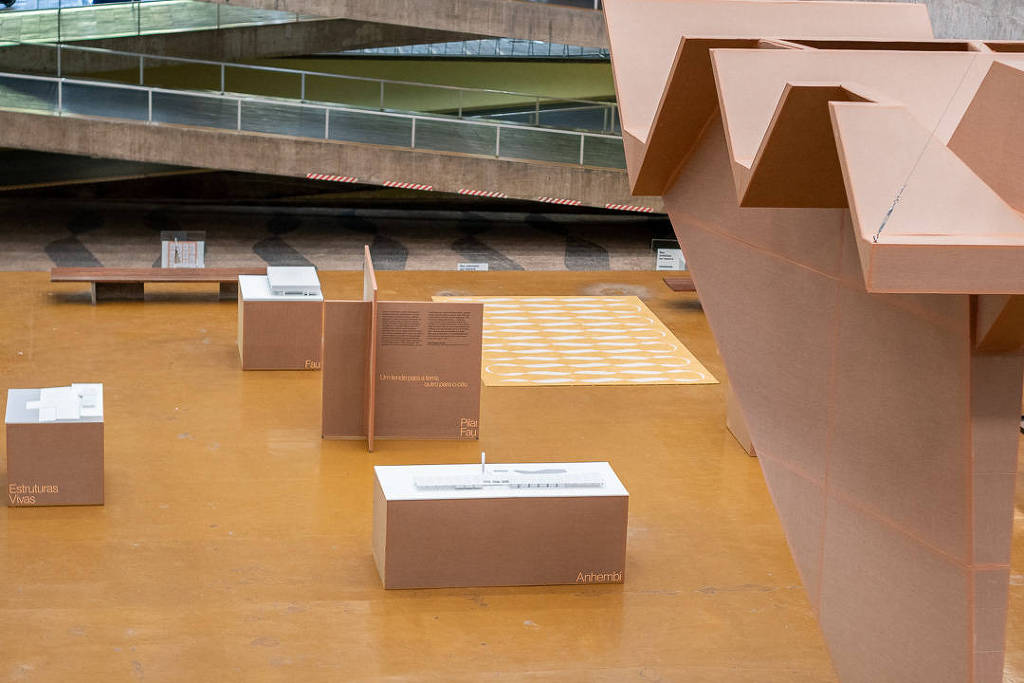 Vilanova Artigas, autor da FAU-USP, ganha mostra no prédio - 26/11/2025 - Ilustrada