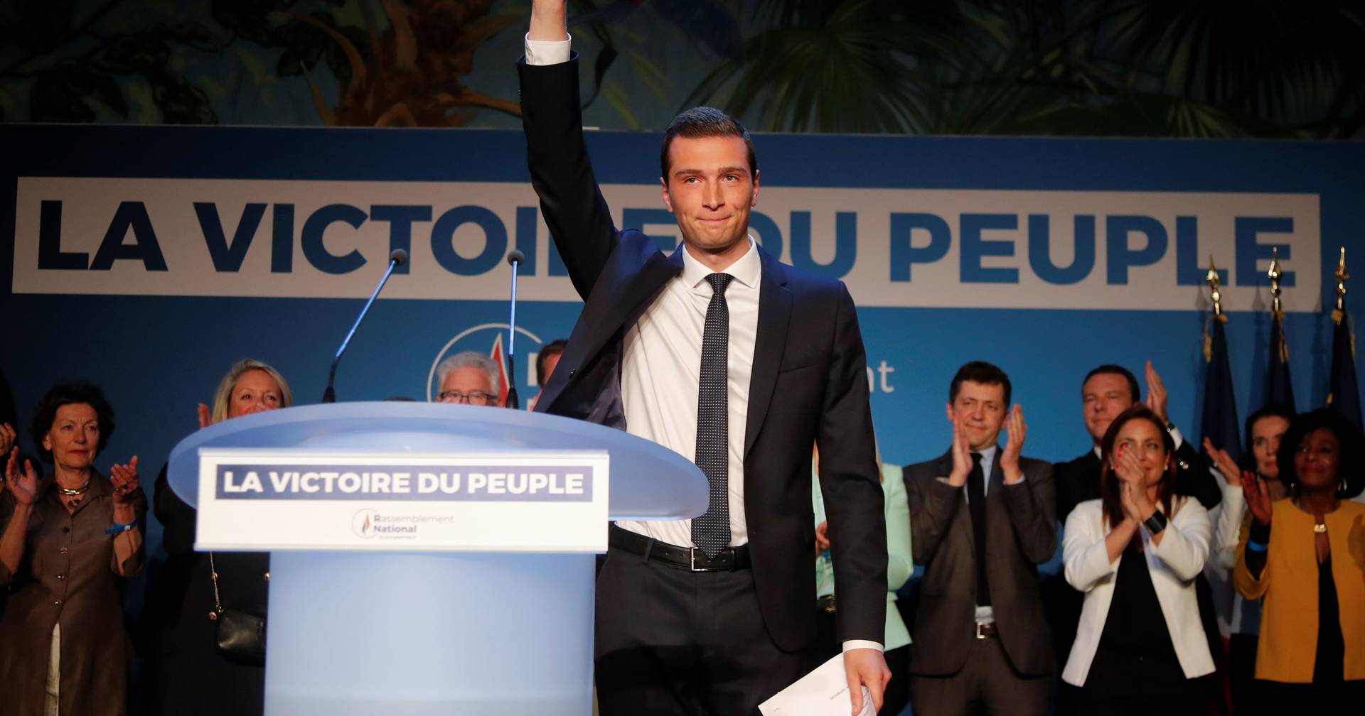 França: Bardella, delfim de Le Pen, lidera sondagem para as presidenciais de 2027