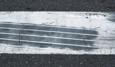 Colisão entre dois camiões e autocarro no Porto faz um ferido grave e seis ligeiros