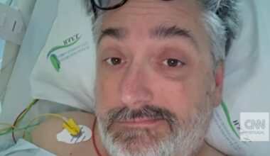 Nuno Markl regressa ao Homem que Mordeu o Cão, a partir da cama do hospital: "Por favor, não liguem a imbecis e não lhes deem palco"