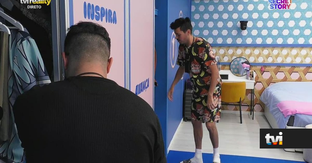 Leandro acorda ‘com os pés de fora’? Após picardia com Pedro, concorrente fala sozinho - Secret Story