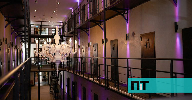 Esta prisão de 1863 foi transformada num hotel. Os quartos têm fotografias dos reclusos — NiT