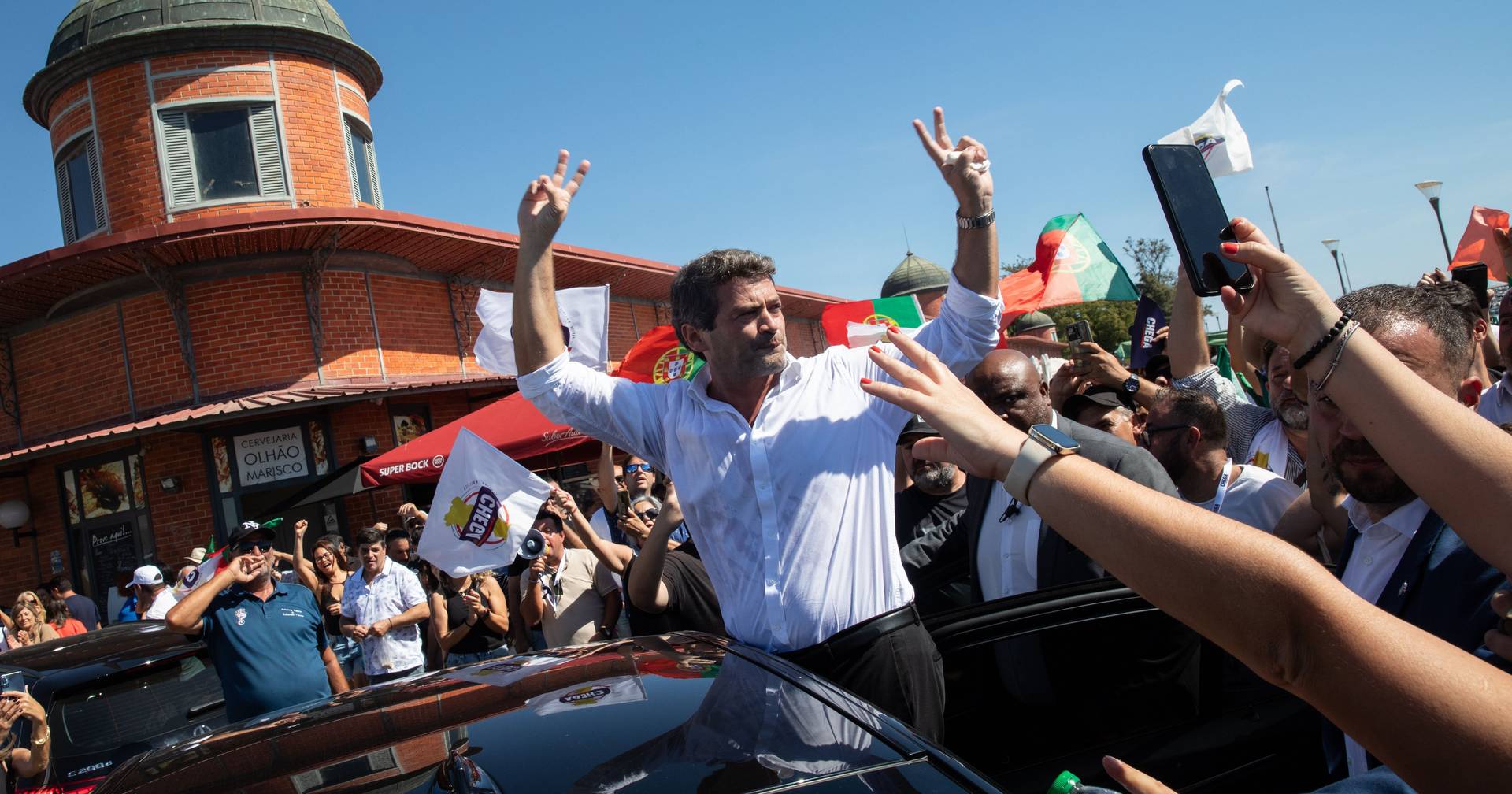 Sondagem Expresso/SIC: Ventura e Gouveia lideram primeira volta