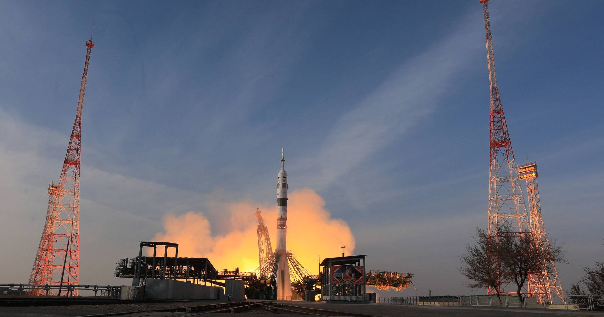 Acidente deixa Rússia sem única plataforma para lançamentos espaciais tripulados