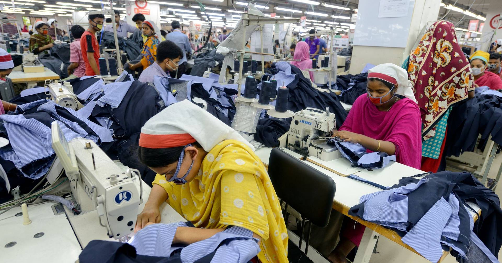 Amnistia Internacional denuncia violação dos direitos laborais na indústria têxtil asiática