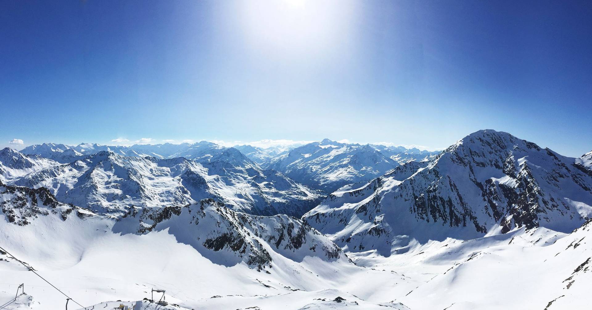 Avalanche soterra várias pessoas na Áustria