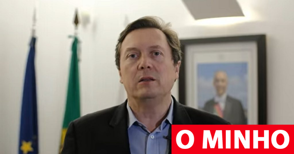 Autarca de Ponte da Barca de luto pela morte do pai. Inauguração das luzes de Natal adiada