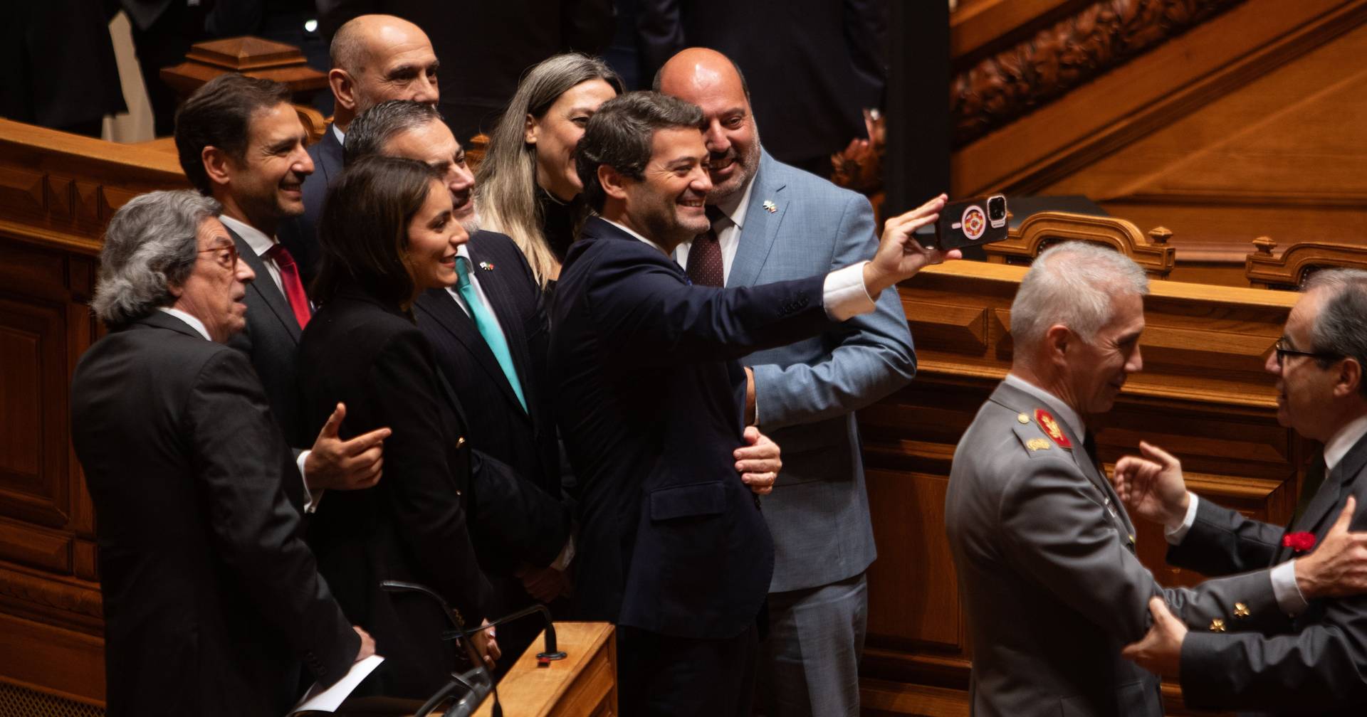 Parlamento: Funcionários pedem proteção contra o Chega