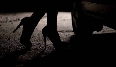 Câmara da Lousada impede acesso de prostitutas às matas com blocos de betão