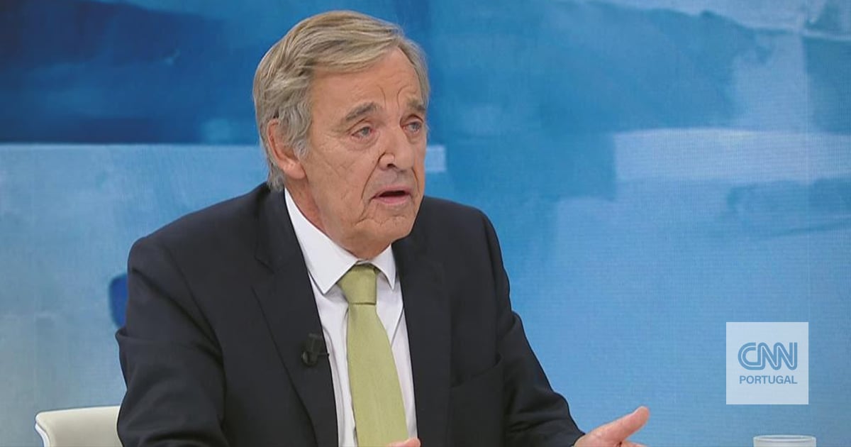 "É totalmente idiota do ponto de vista económico-social o sentimento de ódio que André Ventura está a criar contra os imigrantes": Miguel Sousa Tavares