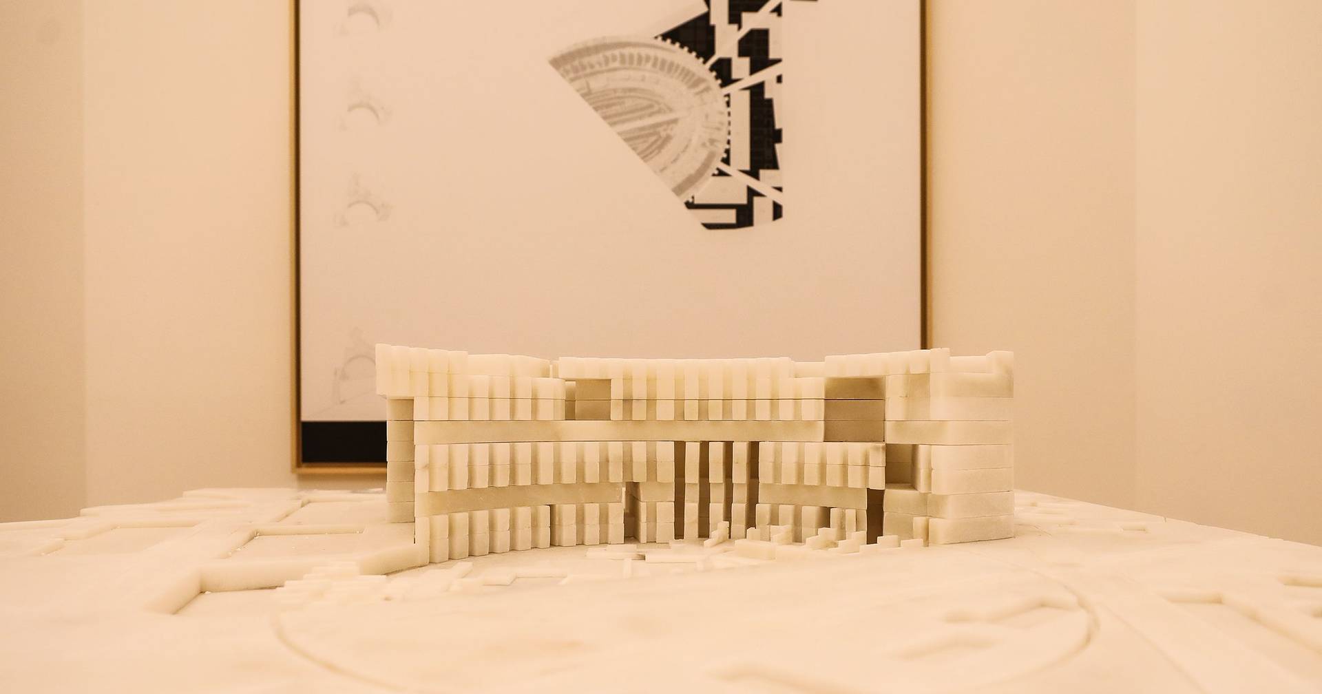 “Beleza Apesar de Tudo”: os arquitetos Aires Mateus levam a Serralves a arte da permanência