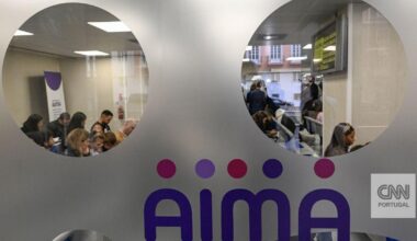 Cancelamentos da AIMA deixam estudante angolana de medicina "ilegal" e sem poder passar o Natal em casa