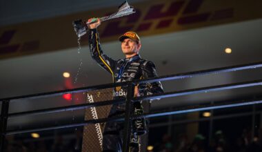Verstappen mantém viva a esperança do título com vitória categórica em Las Vegas