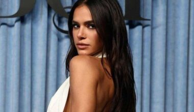 Bruna Marquezine desabafa sobre medo de envelhecer e vontade de ser mãe: