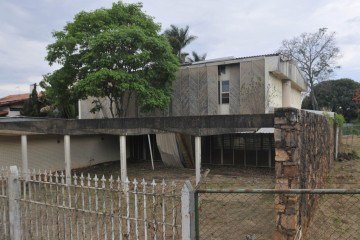 Propriedade da Embaixada da África do Sul está depredada