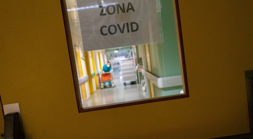 Investigadores discutem no Porto resposta à covid longa