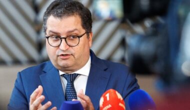 Ucrânia. Miranda Sarmento apoia empréstimo com ativos russos congelados