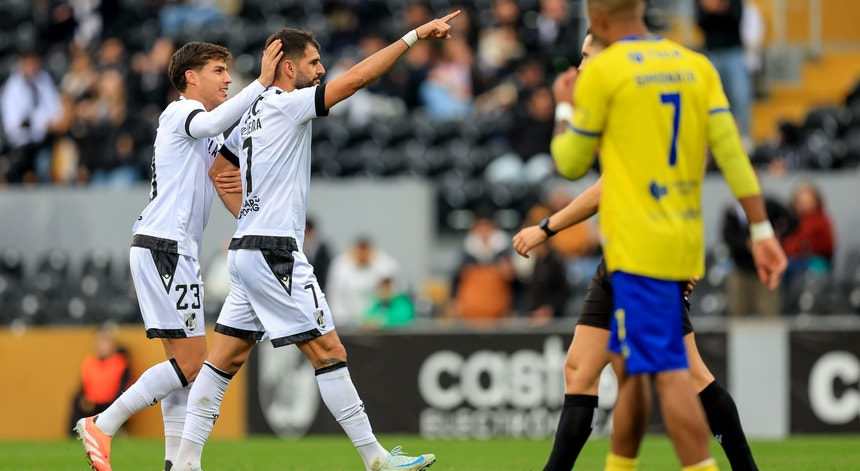Vitória goleia Mortágua e apura-se para os oitavos de final da Taça de Portugal