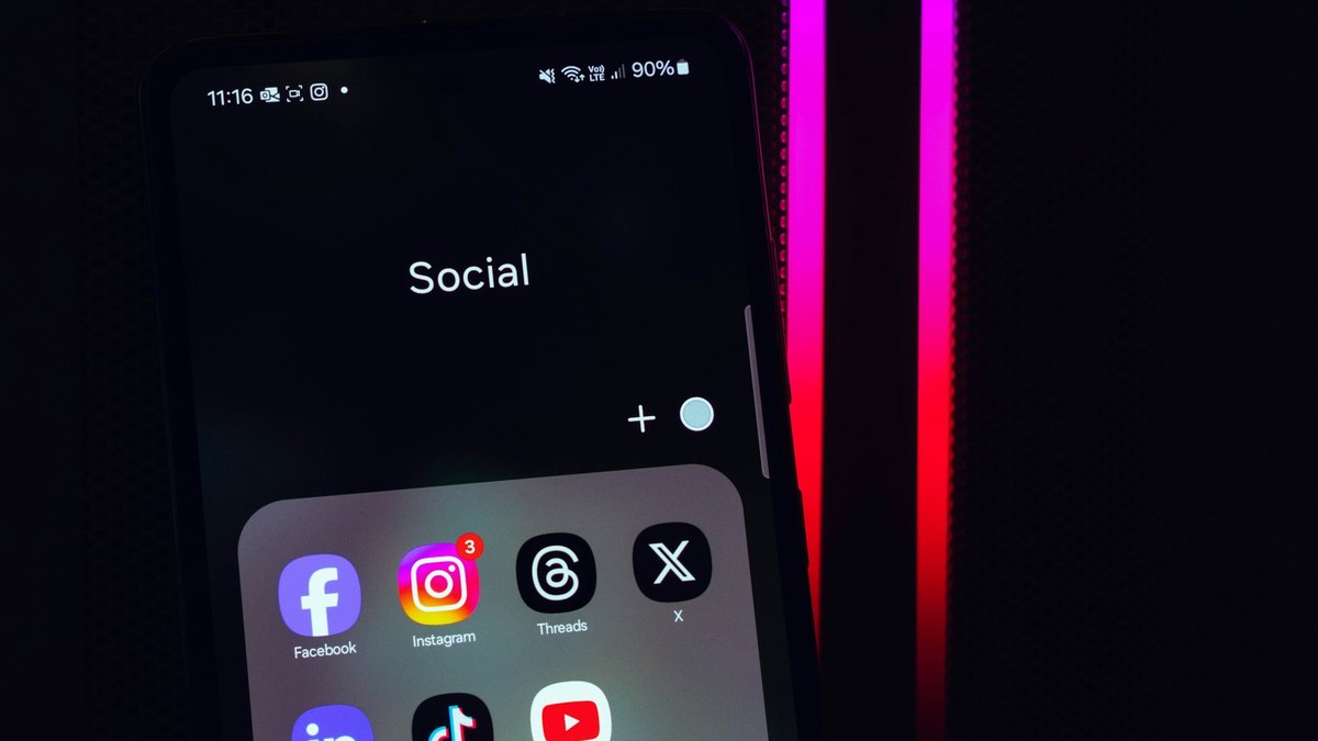 Caiu? Rede X fica fora do ar na manhã desta terça-feira (18) - Portal iG