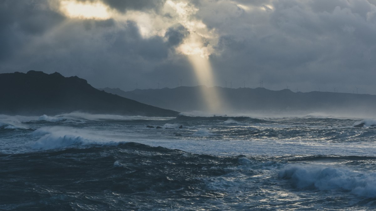 Megatempestade de 2024 gerou ondas visíveis do espaço