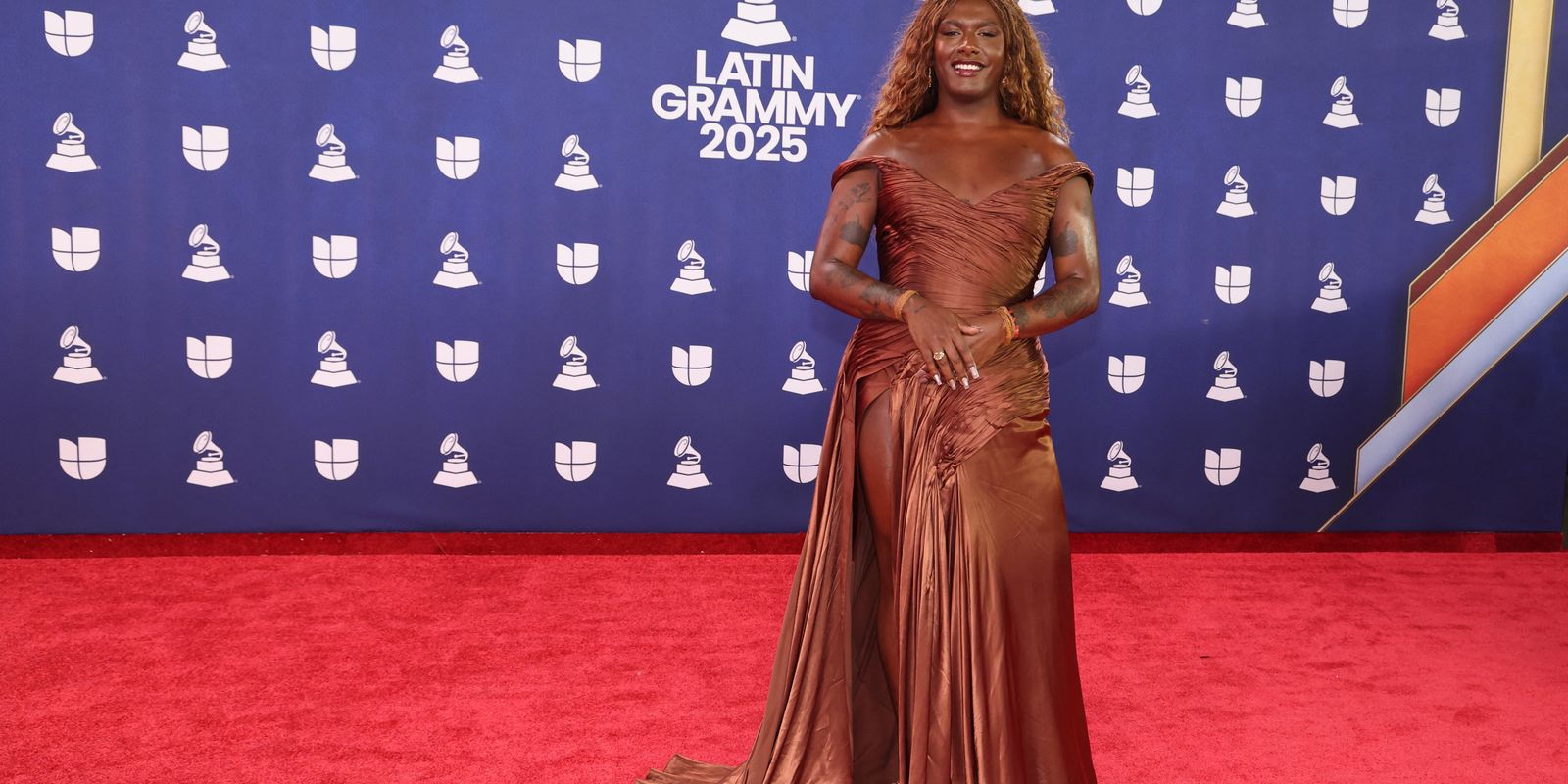 Liniker leva três prêmios e é destaque no Grammy 2025