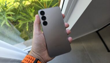 Samsung deve lançar série Galaxy S26 mais fina e leve que linha iPhone 17