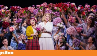 Fim-de-semana na TV: de Angola ao Japão, com o nosso Papa e As Horas | Televisão