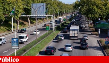Colisão entre dois camiões e autocarro no Porto faz um ferido grave e seis ligeiros | Acidentes