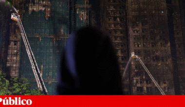 Buscas e detenções após o mais mortífero incêndio da história de Hong Kong | China