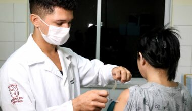 Vacinação segue disponível neste final de semana (22 e 23/11); manutenção altera serviço no período