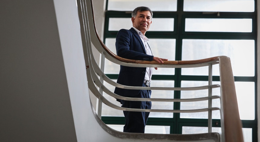 Investigador do Bangladesh acredita que cartaz de Ventura não representa os portugueses