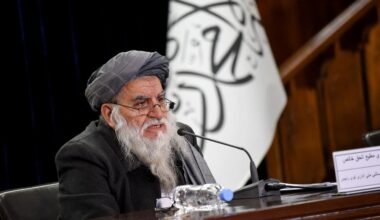 Afeganistão. Regime taliban quer participar na cimeira do clima da ONU