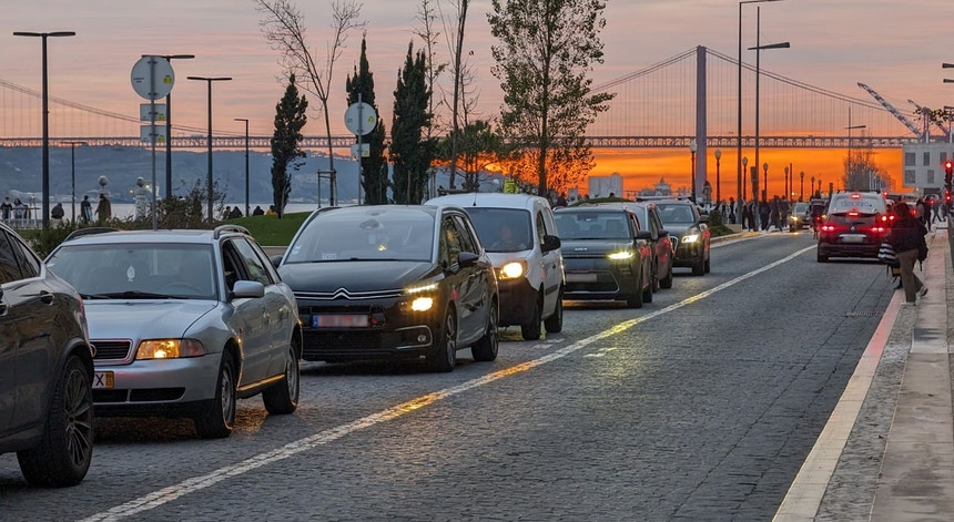 A caminho da COP30. UE sela acordo sobre metas de emissões poluentes para 2040