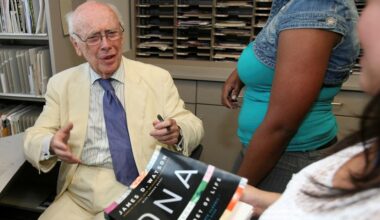 Pioneiro do ADN. Morreu James Watson aos 97 anos