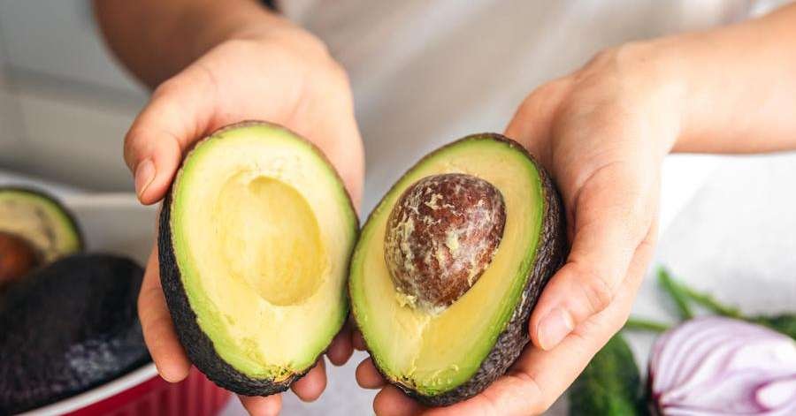 Abacate pode ajudar no equilíbrio do colesterol, aponta estudo