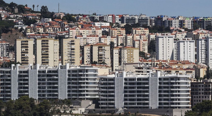 Apoios a edifícios sustentáveis devem ser mais fáceis e rápidos, diz Provedoria de Justiça