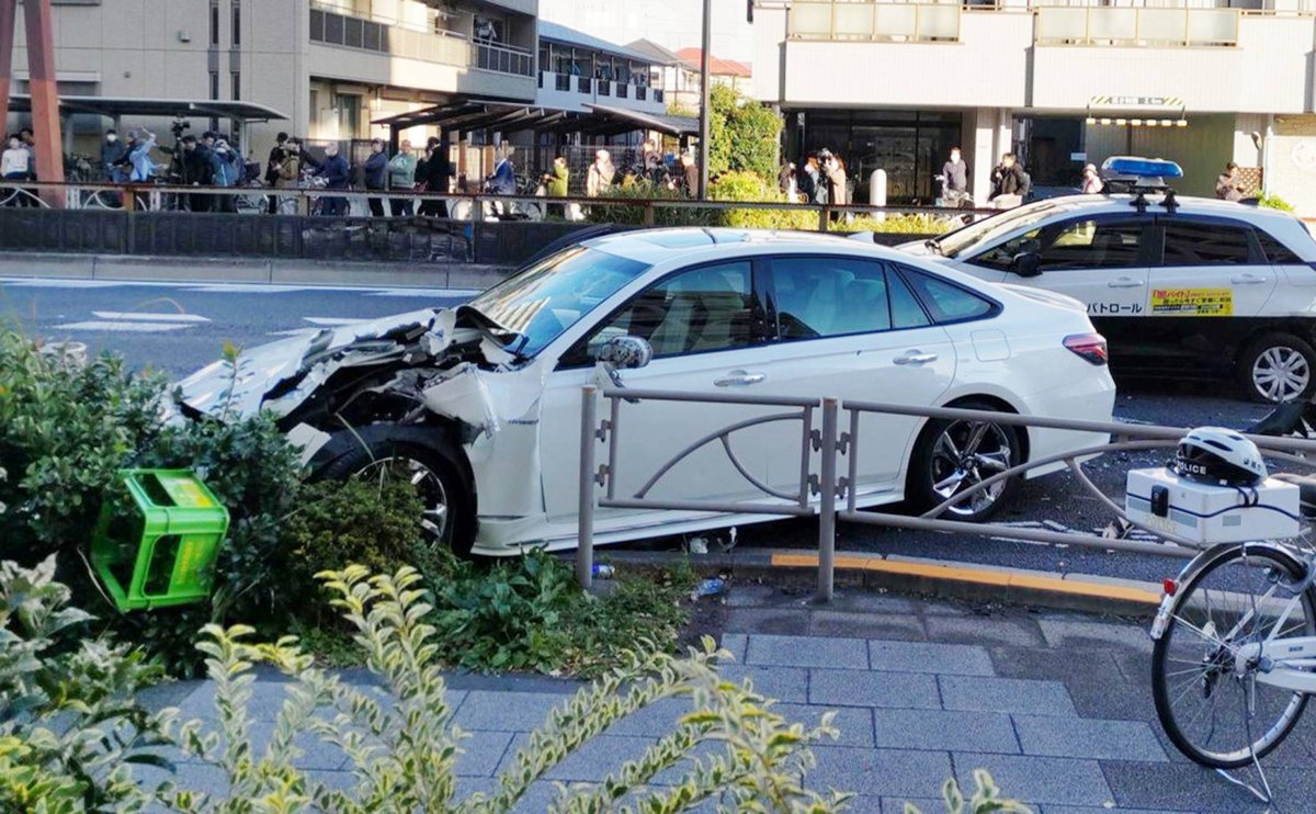Tóquio. Carro atropela grupo de pessoas e faz um morto